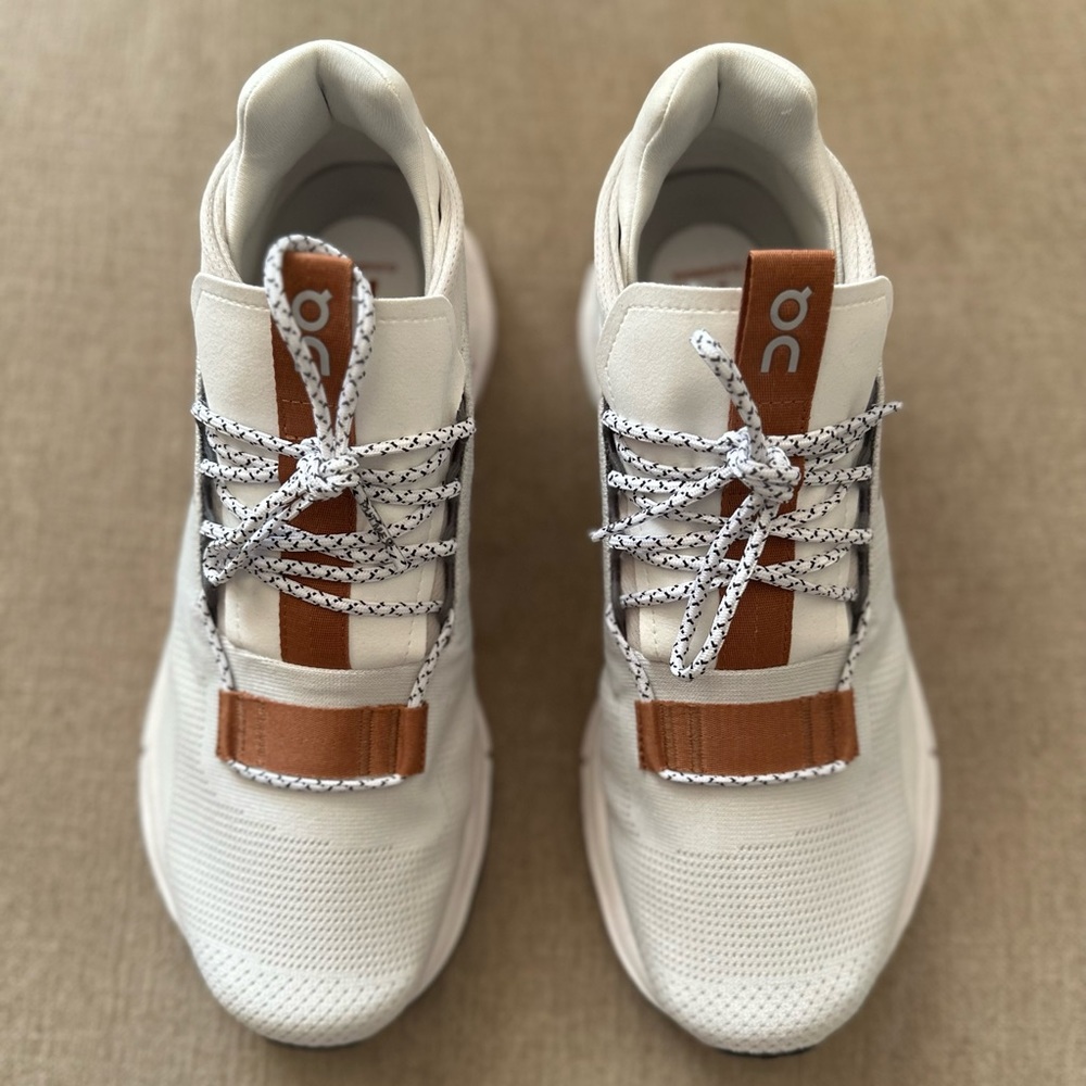 On Cloud Cloudnova Running Shoes